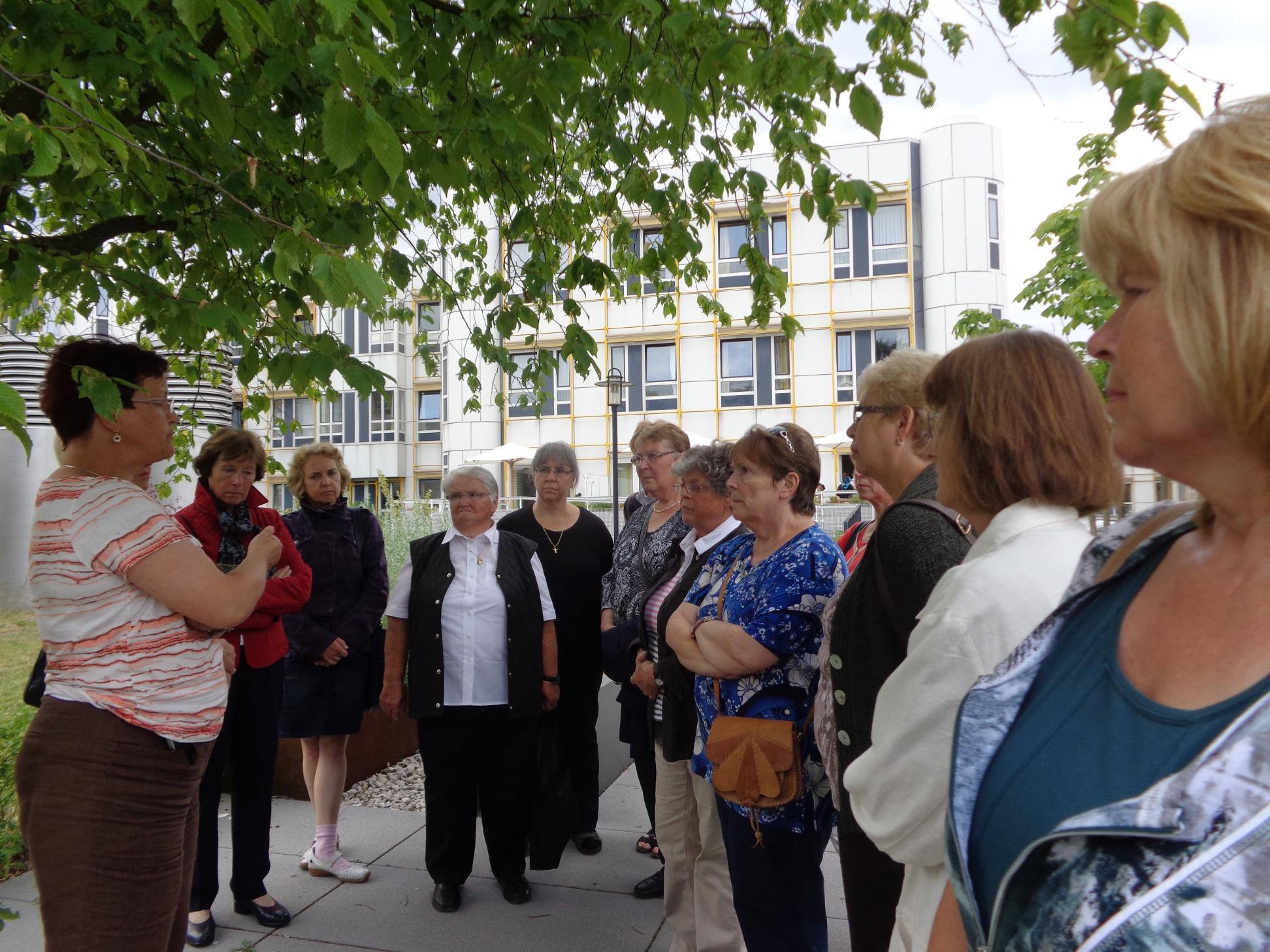 Gang durch den Palliativgarten