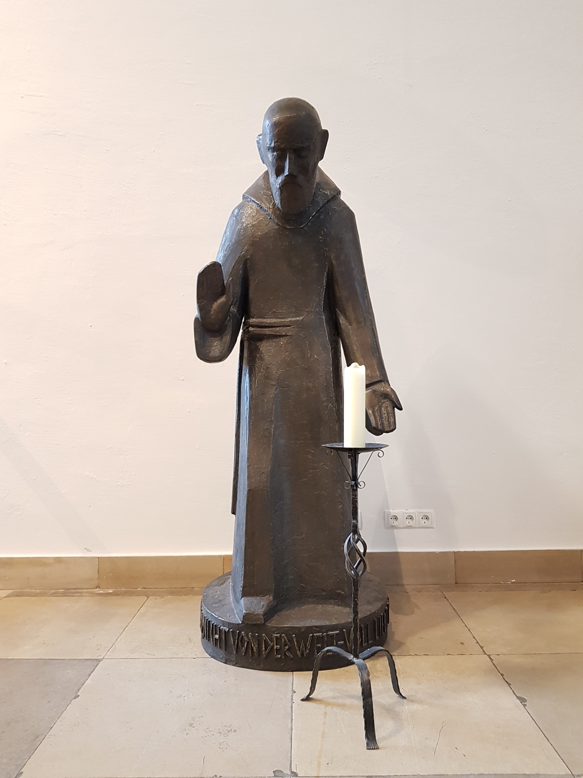 Statue Bruder Konrad