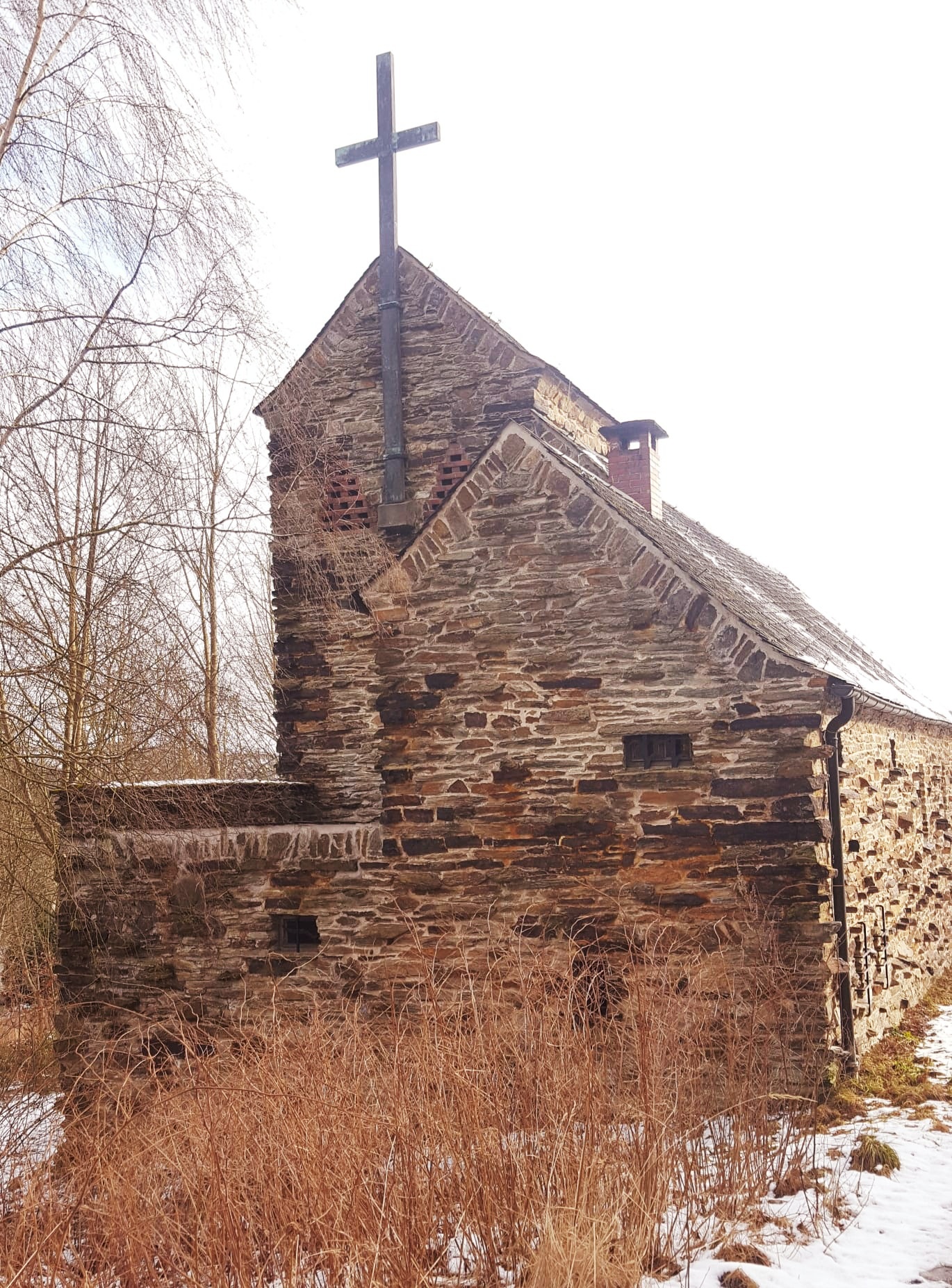 Untertiefengrün