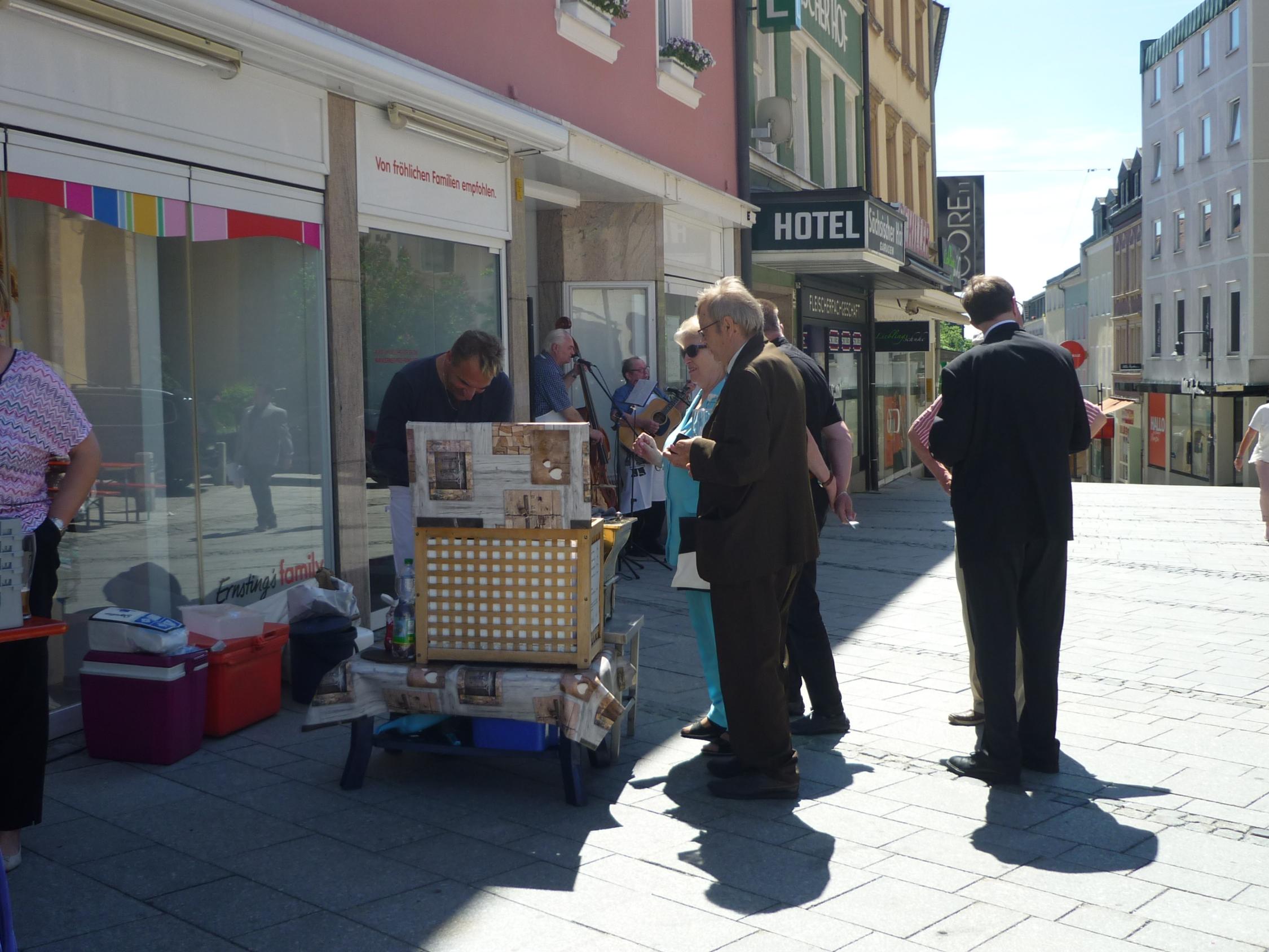 Wärschtlamänner vor der Marienkirche