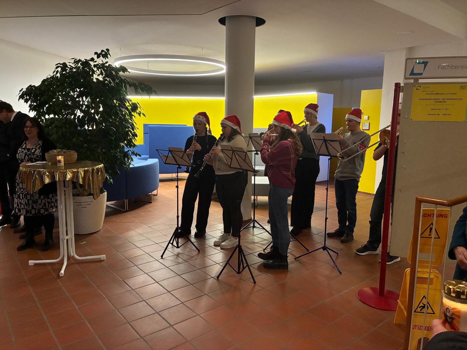 Weihnachtsbaumaktion HföD Hof