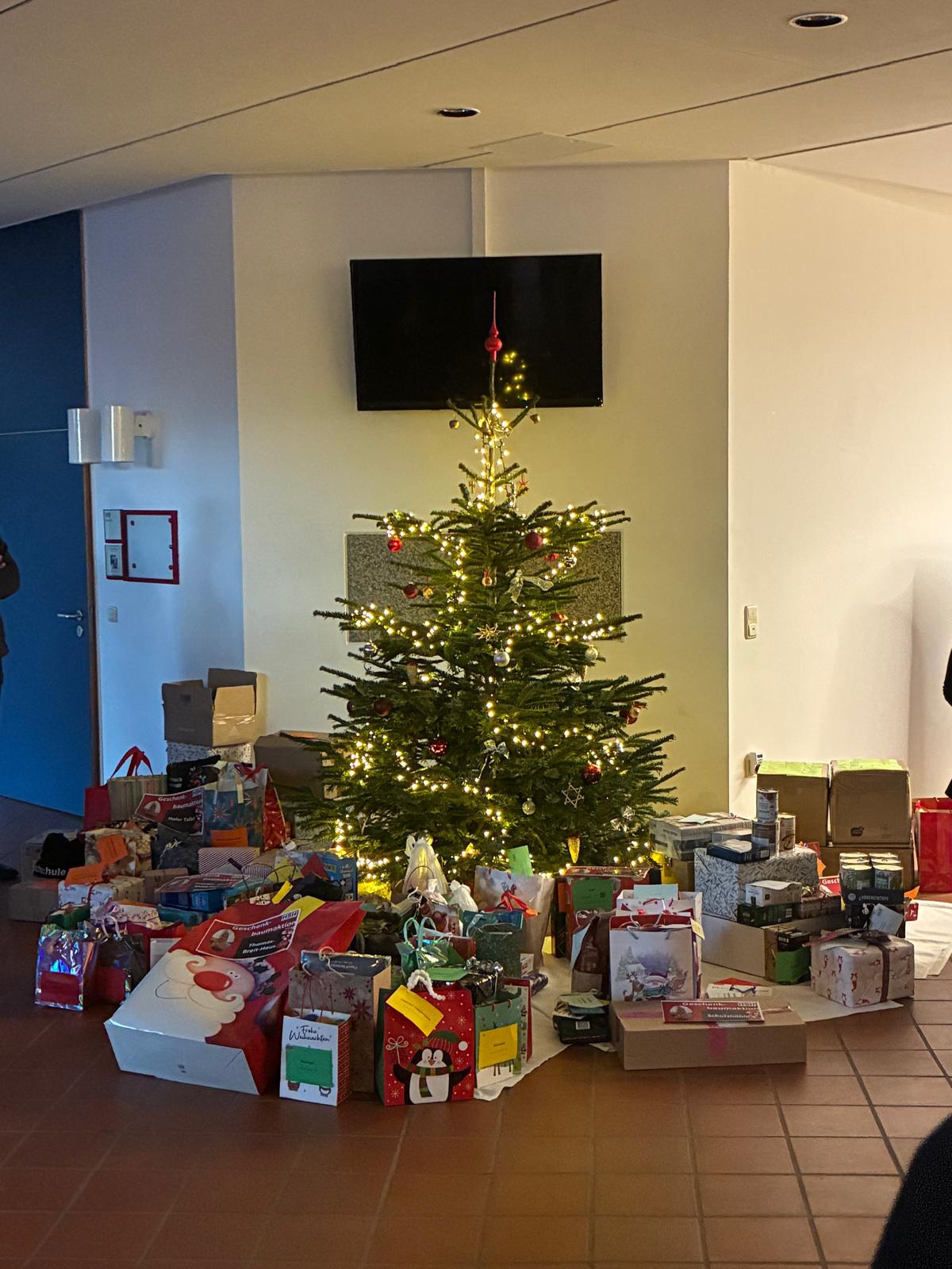 Weihnachtsbaumaktion HföD Hof